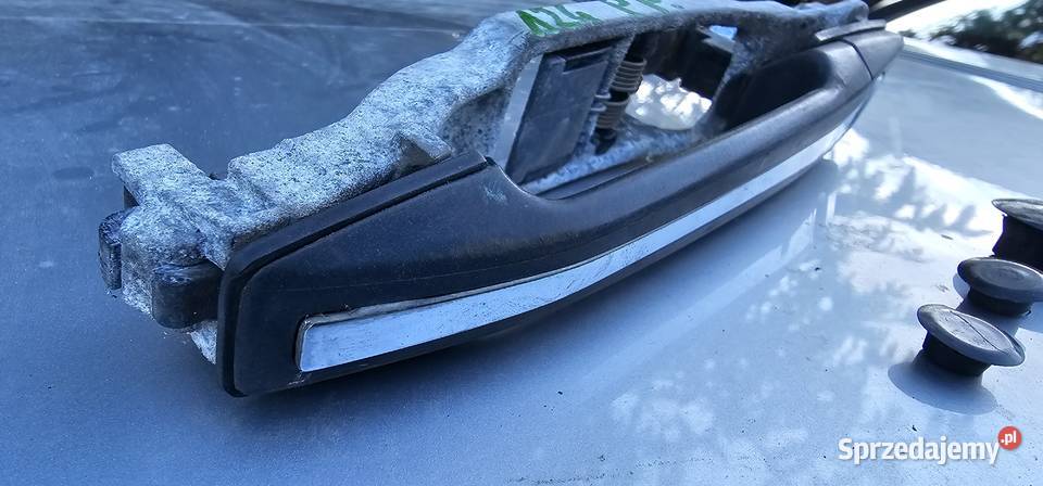 Klamka drzwi prawy przód mercedes w124 sprzedam