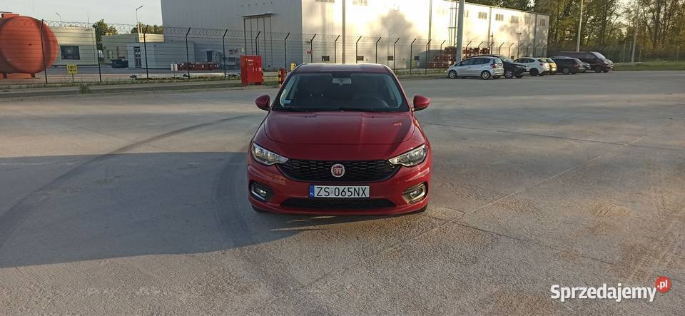 Fiat Tipo bogate wyposażenie podgrzewane fotee 118000km Szczecin