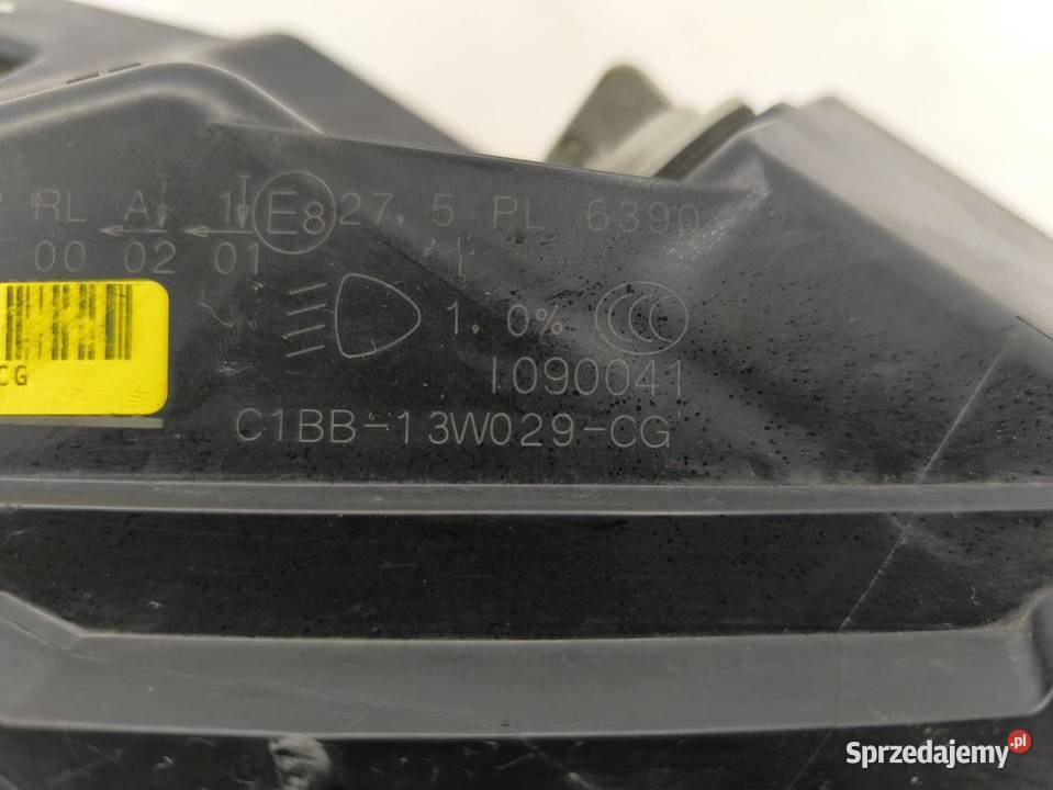 LAMPA PRAWY PRZÓD FORD FIESTA MK7 LIFT sprzedam
