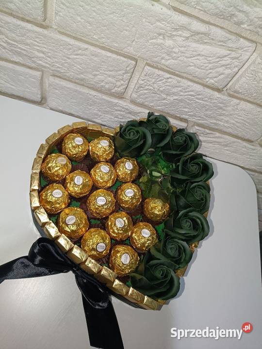 Box ze słodyczy serce merci prezent na wielkopolskie