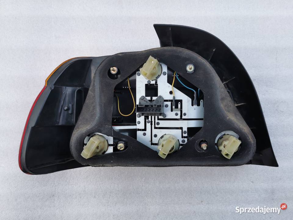 Lampa Prawy Tył Tylna Prawa BMW 5 E39 Sedan Lift Wyszków
