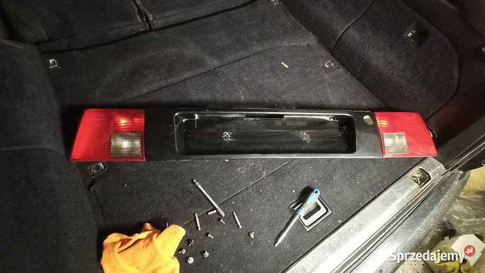 Lampy tył audi A6 C4 avant blenda nieuszkodzony A6 Krasnystaw