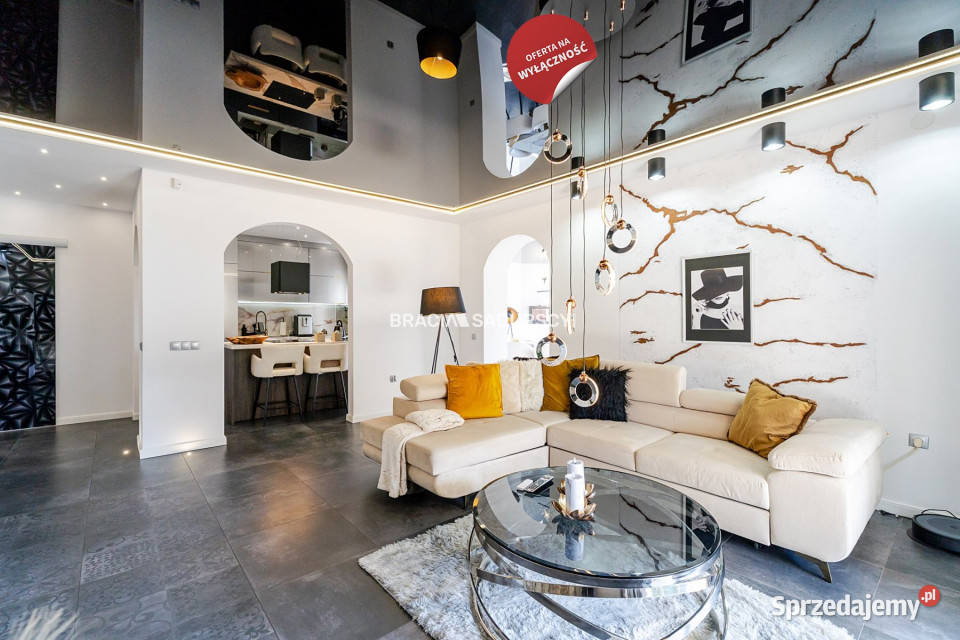 Dom wolnostojący Wietrzychowice 350m2