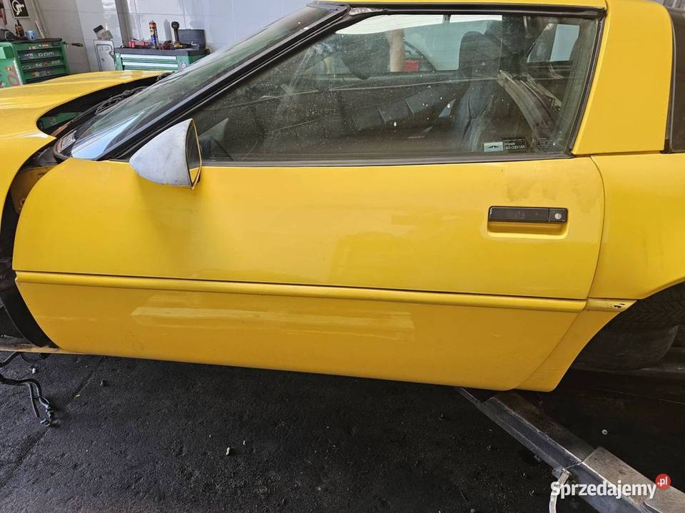 DRZWI LEWE PRZÓD CHEVROLET CORVETTE C4 LIFT osobowe Lipno