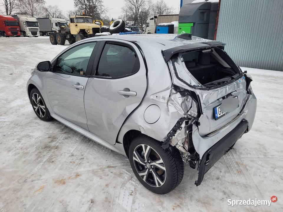Toyotę Yaris 2025 15VVT HSD STYLE salon POLSKA ABS Warszawa