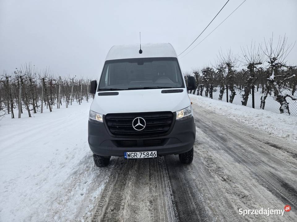 MERCEDES SPRINTER 907 4X4 30V6 diesel Grójec