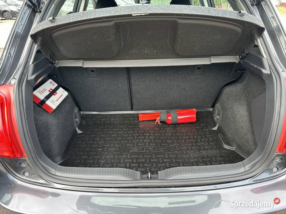 Toyota Auris Kamera cofaniaSalon II WŁSerwis Zarejestrowany w Polsce Warszawa sprzedam