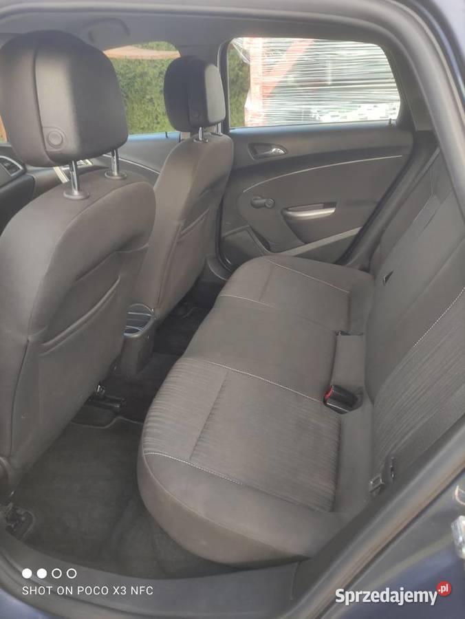 OPEL ASTRA J 2010 r 16 benz grafitowy Rzeszów sprzedam