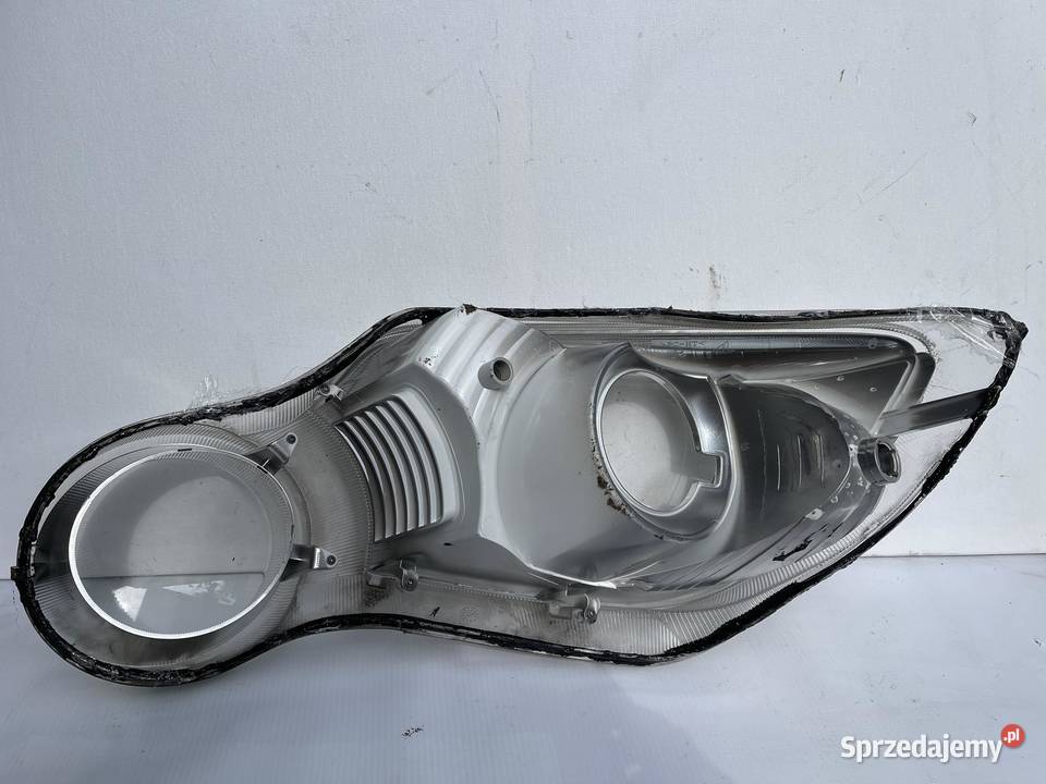 SKODA YETI PRAWY KLOSZ Z MASKOWNICĄ Ostroróg