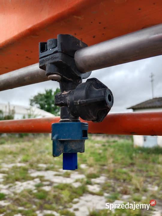 Opryskiwacz firmy DOUVEN szer 15m Zawieszane Grabowiec sprzedam