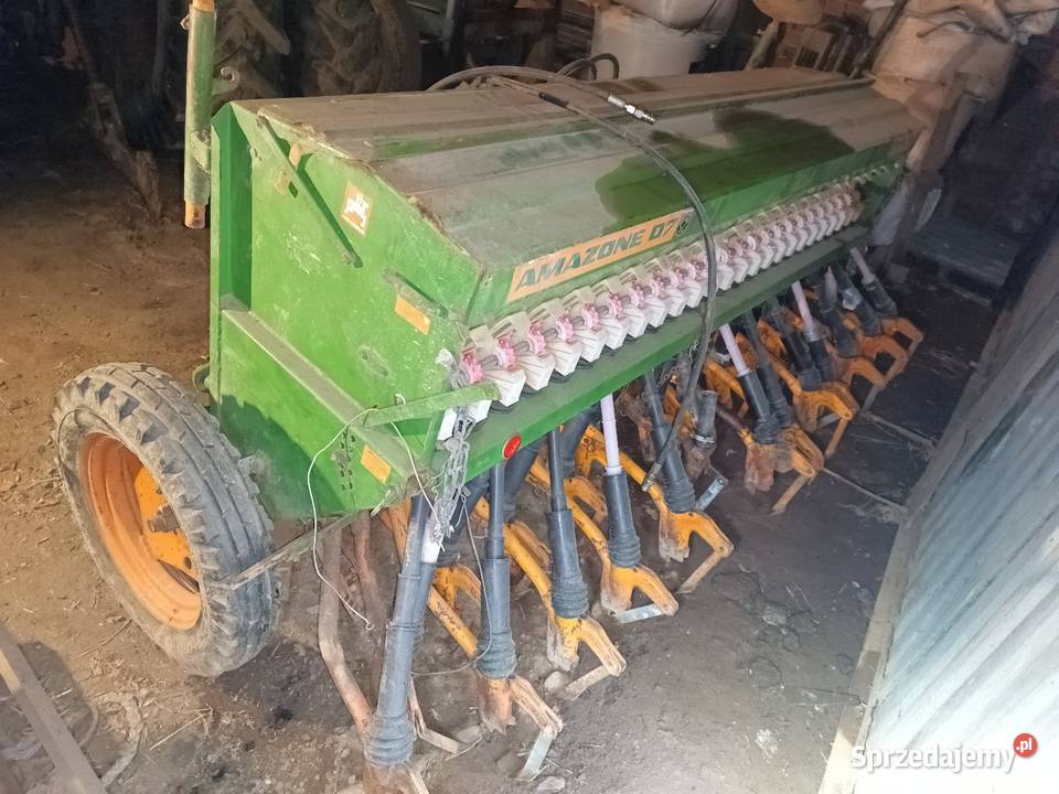 Siewnik zbożowy Amazone Typ 30 D7 Siewniki opolskie Nysa