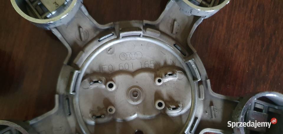 Dekle Audi A6 4FO601165 Oryginalne Części samochodowe