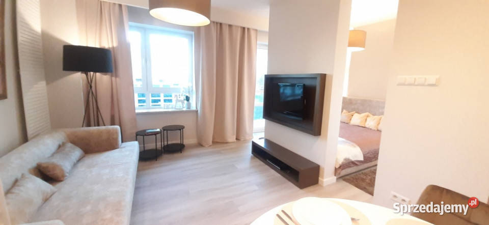 Eleganckie studio metro klimatyzacja PLATINUM Warszawa sprzedam