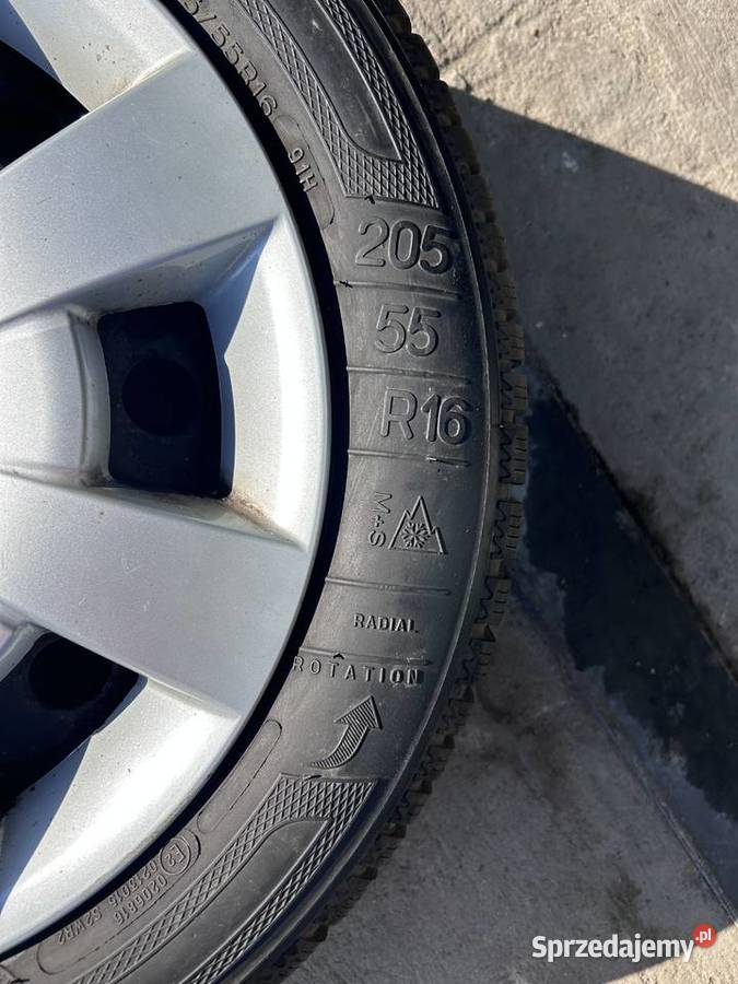 Opony z felgami R16 npToyota avensis Grójec
