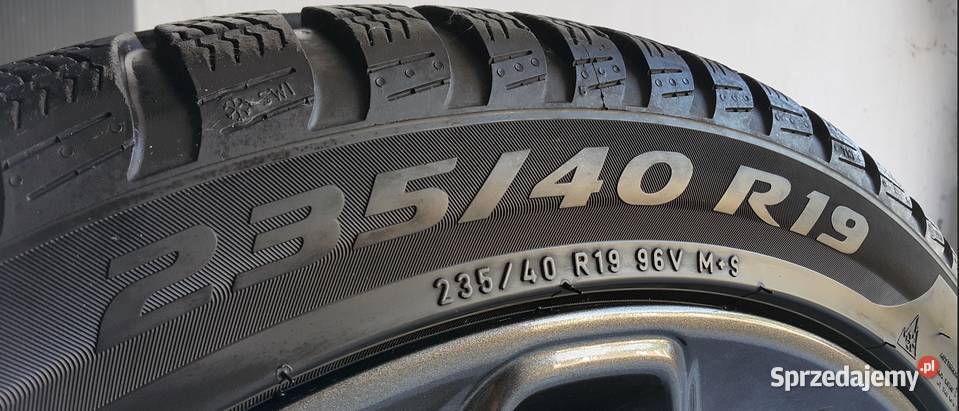Koła z felgami 19 Ford mondeo MK5Opony Pirelli