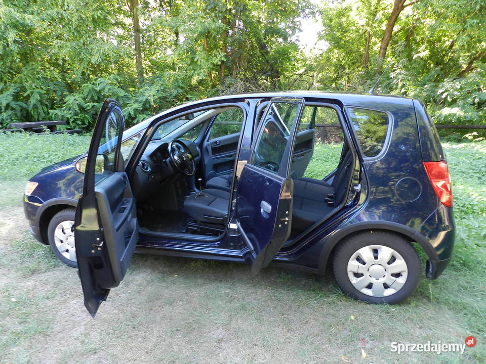 Mitsubishi Colt VII 13 KLIMA 5drzwi ekonomiczny Rok produkcji 2011 Puszczykowo