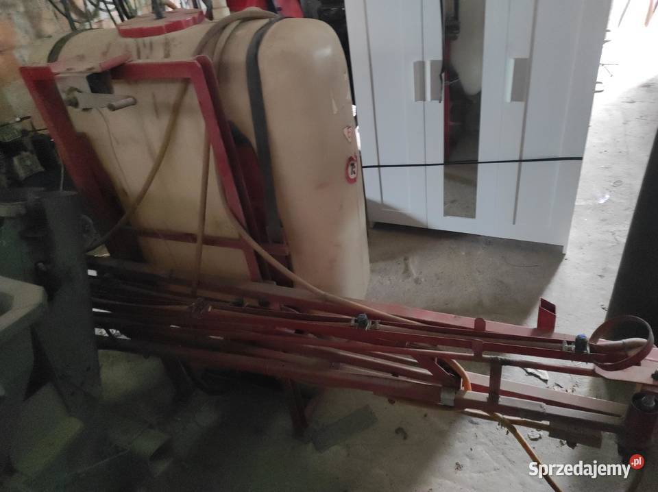 Sprzedam opryskiwacz podwieszany 400l nieuszkodzony Pruszcz