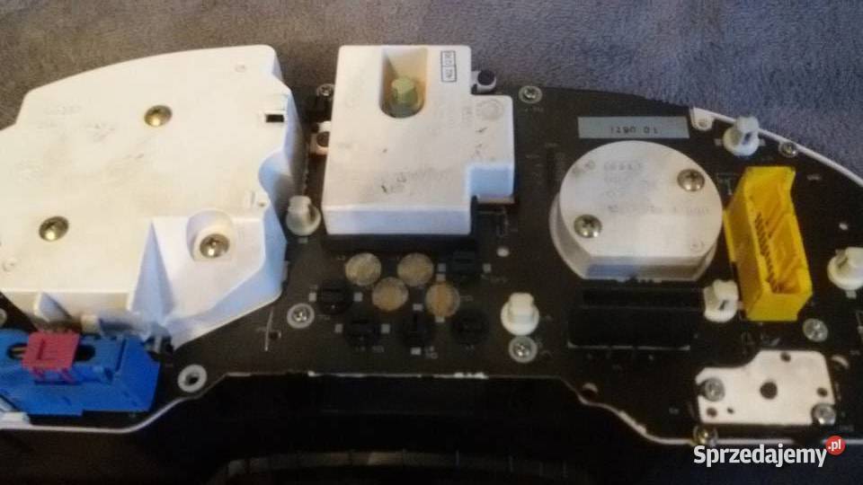 Licznik Audi 80b3 16 18 20 benzyna dizel osobowe Elbląg
