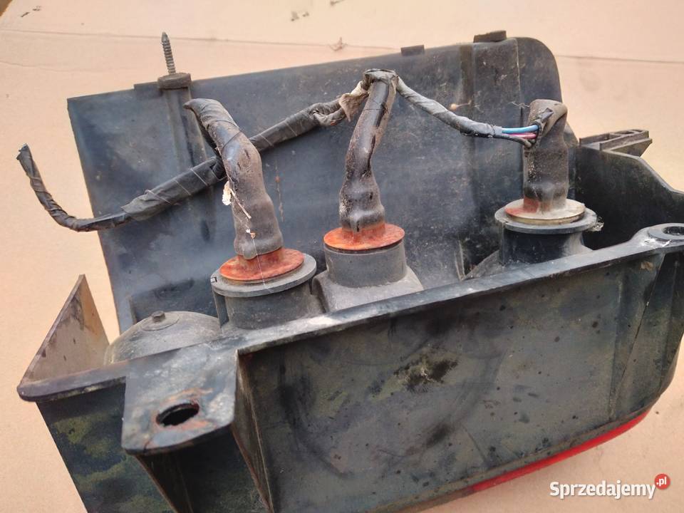 Jeep Zj lampa tylna prawa Części samochodowe Strzelce Krajeńskie sprzedam