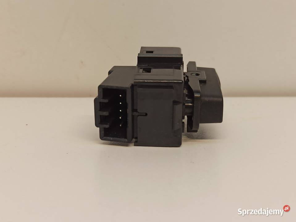 PRZYCISK BLOKADY DRZWI VOLVO V60 31318989 sprzedam