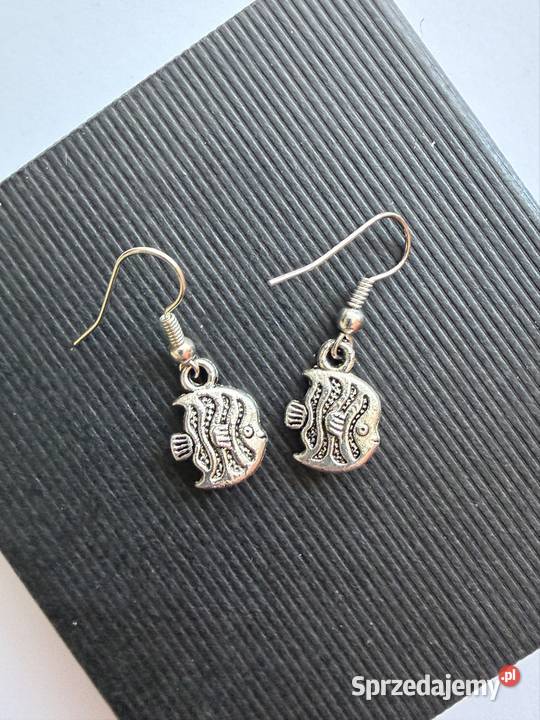 Kolczyki z metalu rybki Łomża