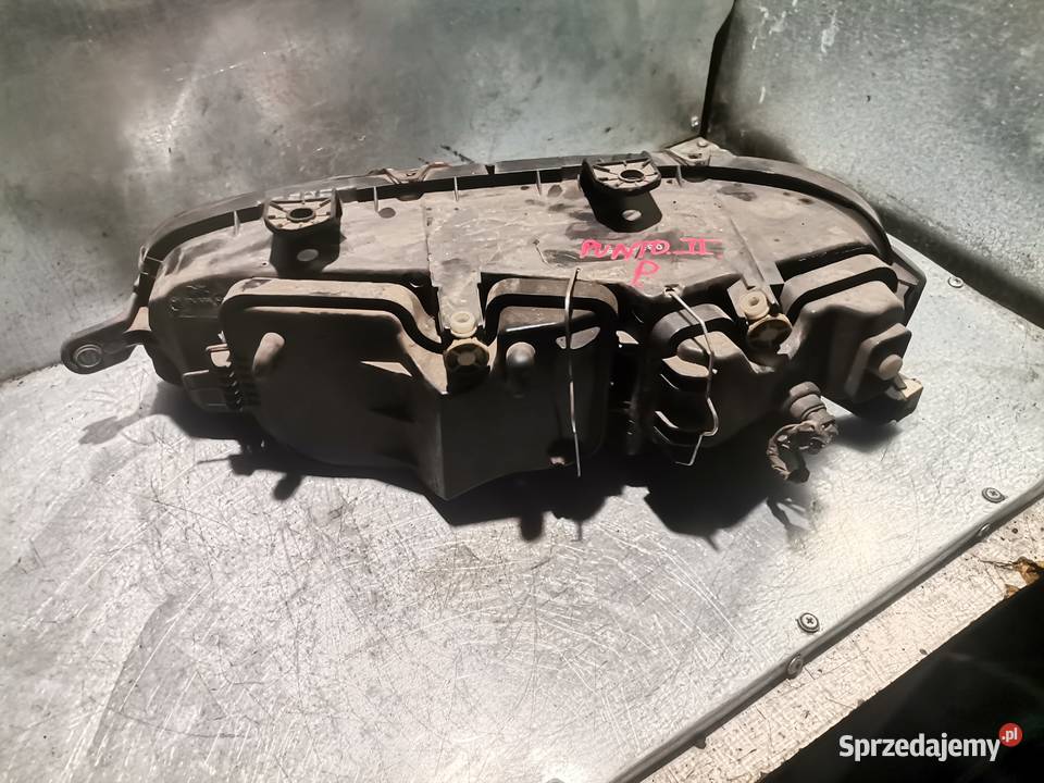 FIAT PUNTO 2 II LAMPA PRAWA PRZEDNIA osobowe Lampy przednie Nowy Sącz