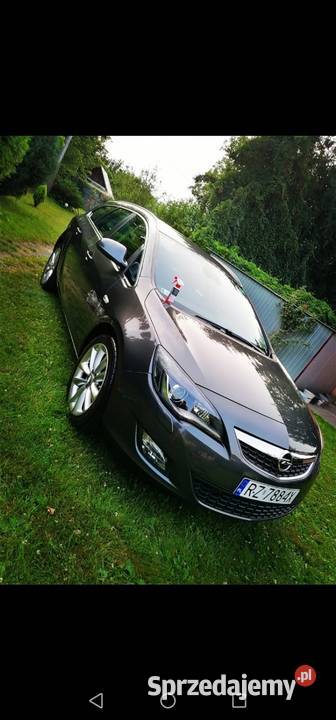 Opel Astra J Sports Touring 16 Turbo Cosmo Łańcut
