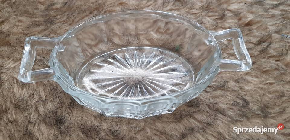 Stara kryształowa sledziarka