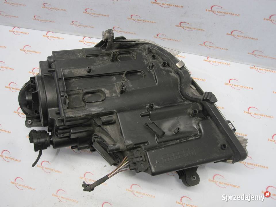 MERCEDES CLS C219 07r lampa prawa przód