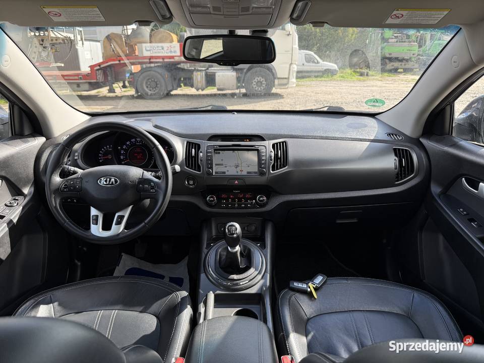 Kia Sportage 16 BENZYNA Klimatronik Nawigacja wielofunkcyjna kierownica Konin sprzedam