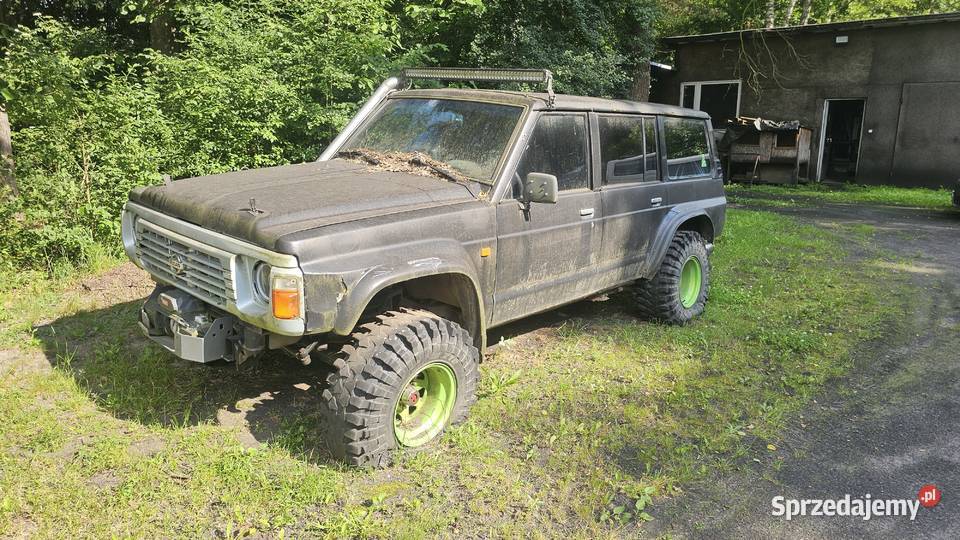 dwie sztuki Nissan Patrol Y60 swap OEM606 BMW Kalety