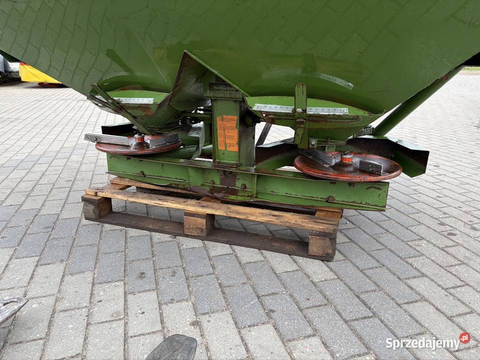 Rozsiewacz nawozów Amazone U 1500 siewka siewnik Myszyniec