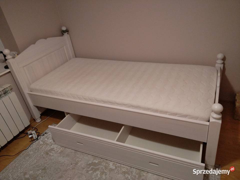 Łóżko dziewczęce