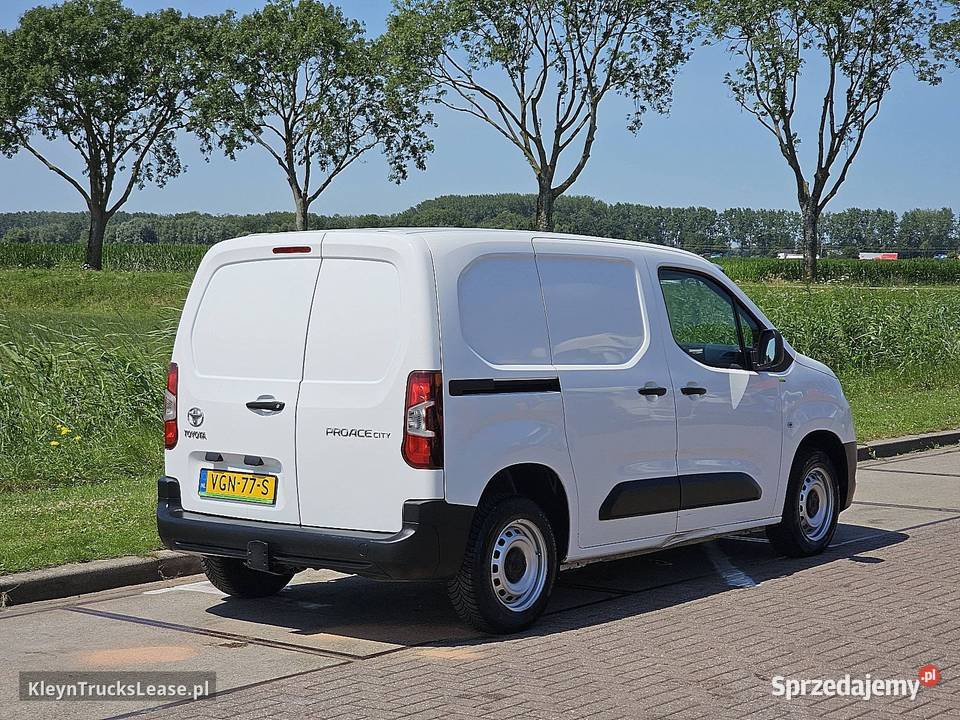 Toyota PROACE CITY 15 L1 NAP Euro6 AC kompaktowy
