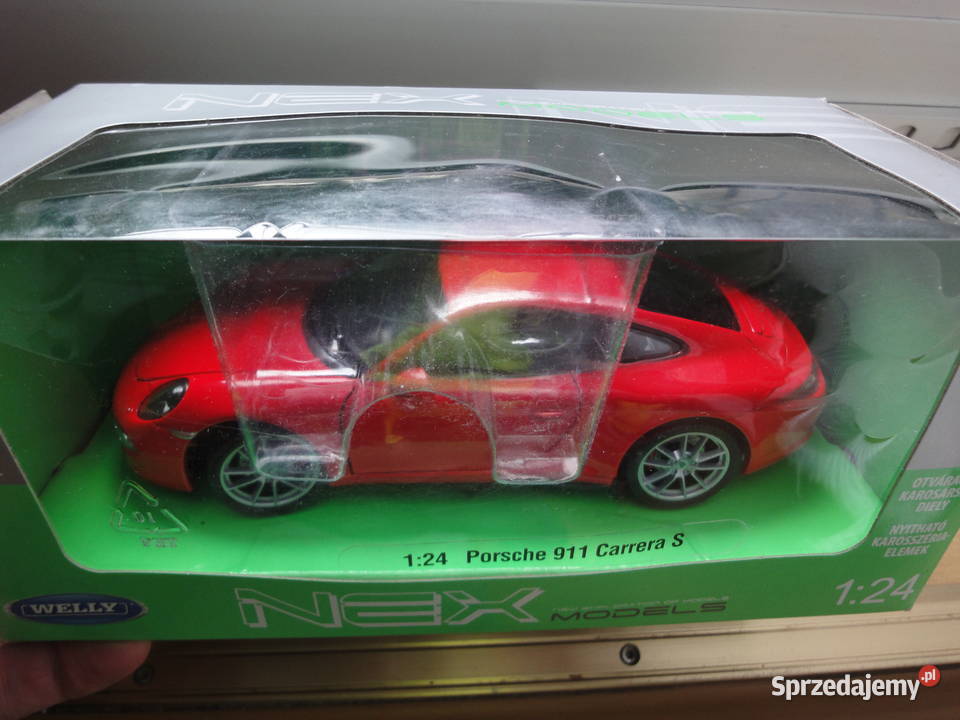 PORSCHE 911 991 CARRERA S wykonany jest w skali 8 lat+ Kraków
