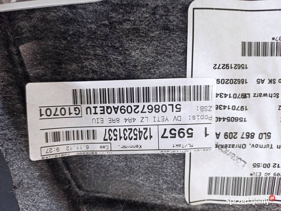 BOCZEK TAPICERKA DRZWI LEWA SKODA YETI 5L0867211 Tapicerki samochodowe