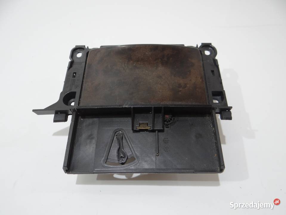 POPIELNICZKA DREWNO BMW E60 E61 7112006