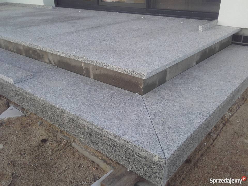 Schody granitowe Parapety Płyty Murki Kostka