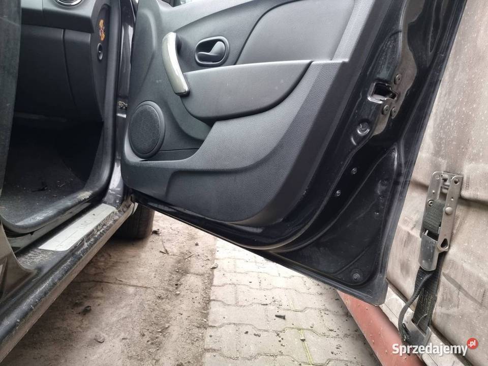 DRZWI PRAWE PRZÓD DACIA LOGAN NV676 kujawsko-pomorskie Lipno