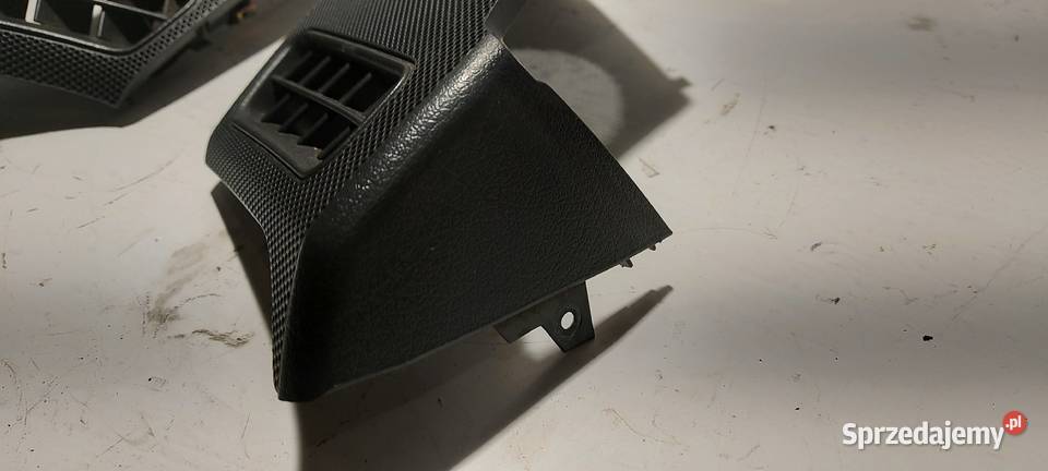 Maskownica glosnika mercedes w210 2106809139 Motoryzacja wielkopolskie Zbąszyń