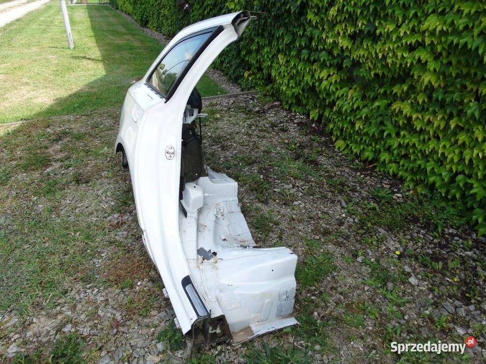 AUDI A6 C7 KOMBI AVANT 1118 LY9C BŁOTNIK Łosieniec