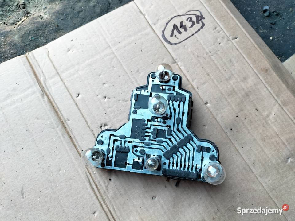 GOLF 3 MK3 WKŁAD LAMPY TYLNEJ Kamień-Kolonia