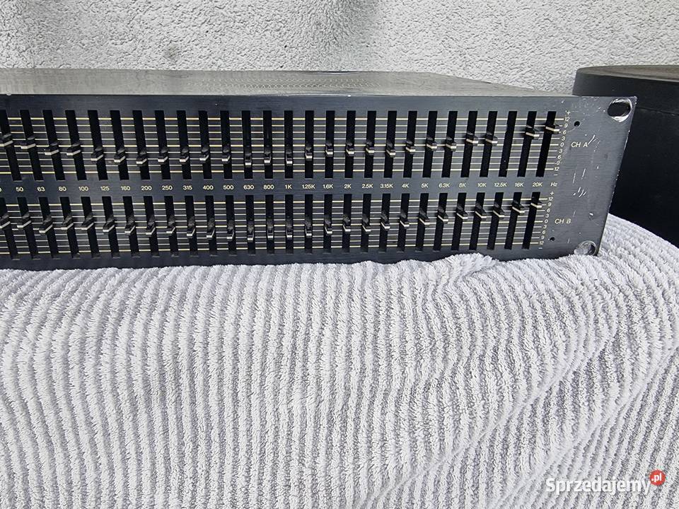 profesjonalny korektor yamaha Q2031A śląskie Chełm Śląski