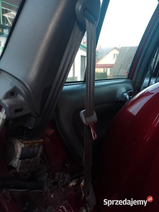Rav4 II20 D4D diesel cała na części osobowe podkarpackie Wołkowyja