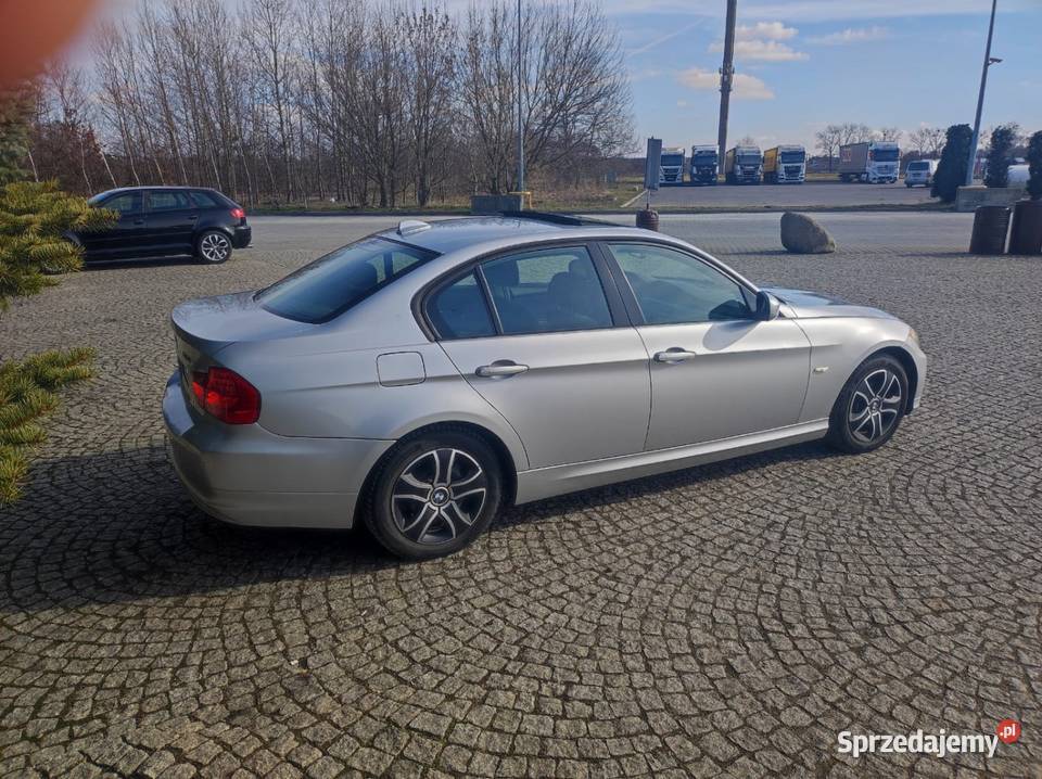 BMW E90 320i benzyna Seria 3 Jarocin sprzedam