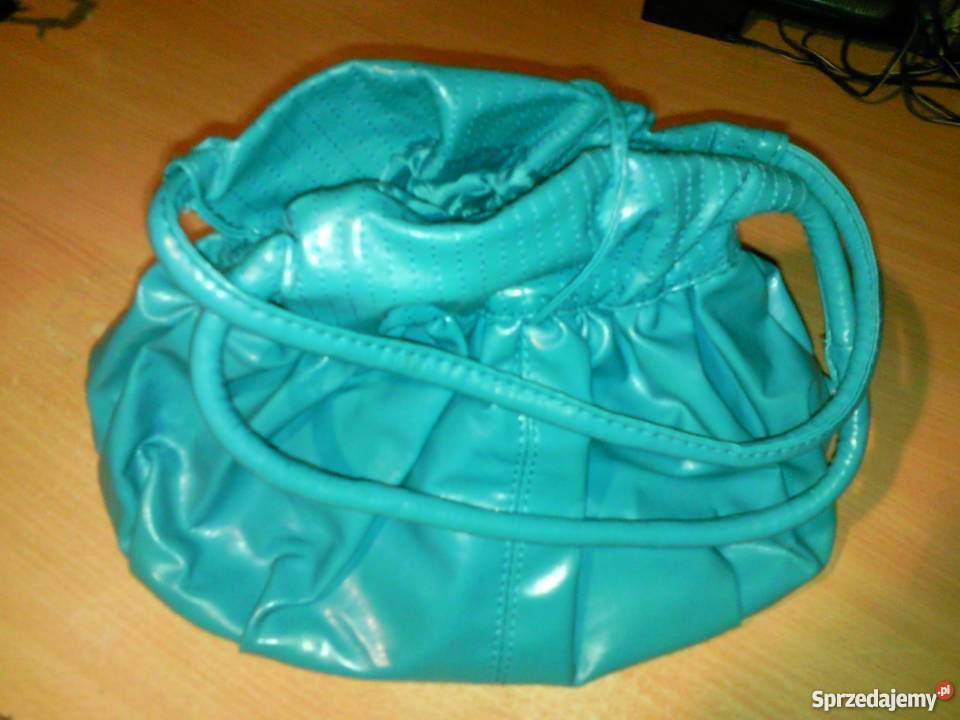 Komplet na zime szalik rekawiczki Rexona