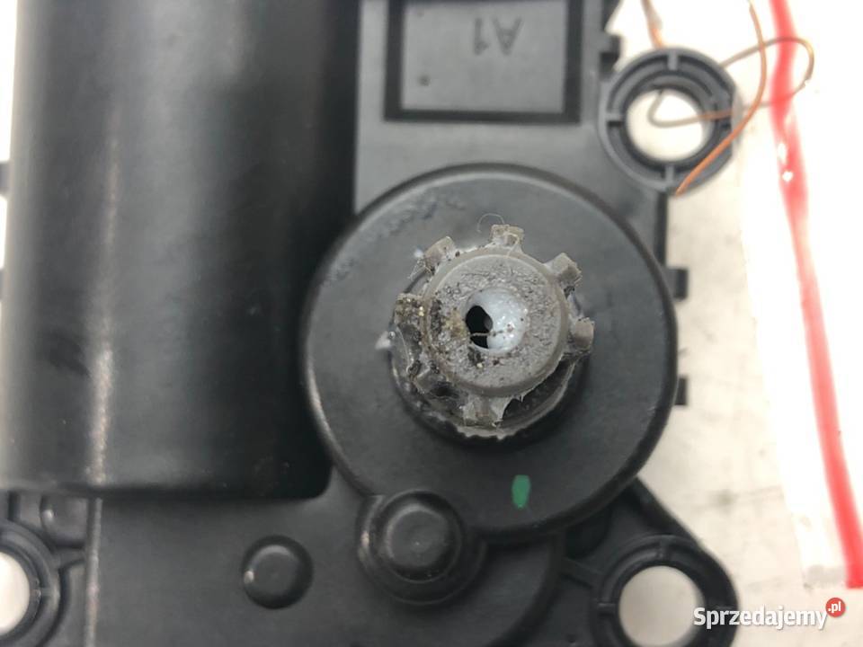 SILNIK NAGRZEWNICY HYUNDAI D332EDFAA02 i30 Silniki