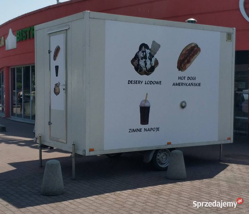 Przyczepa gastronomiczna ze sprzętami