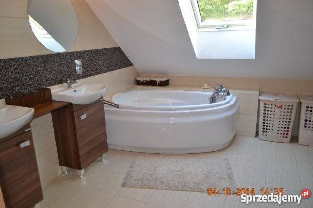 DOM W KRĘPIE SŁUPSKIEJ asfalt Krępa Słupska