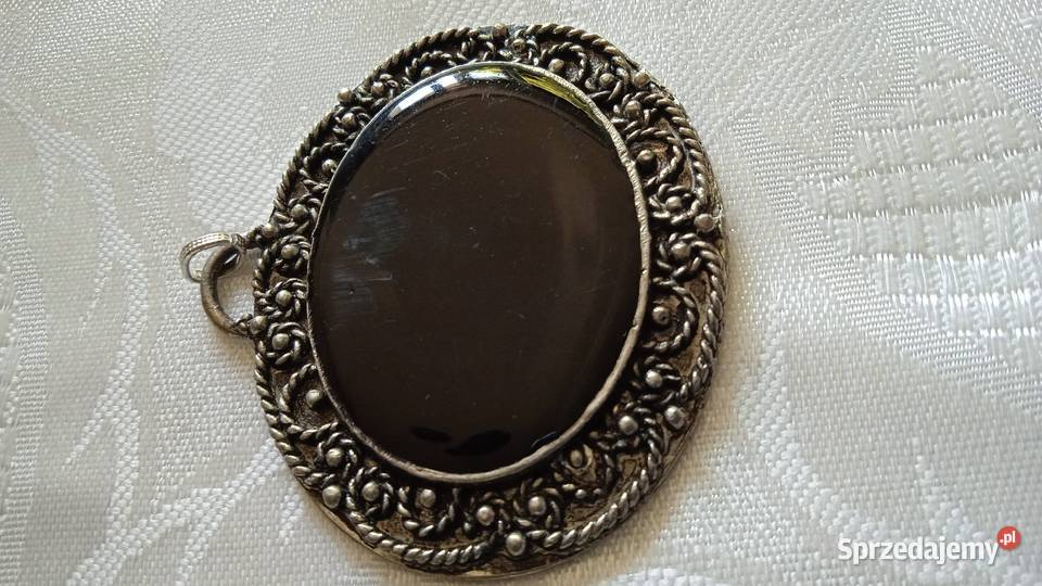 OKAZAŁY MEDALION SREBRZONY OKSYDOWANY Z CZARNEGO Piła